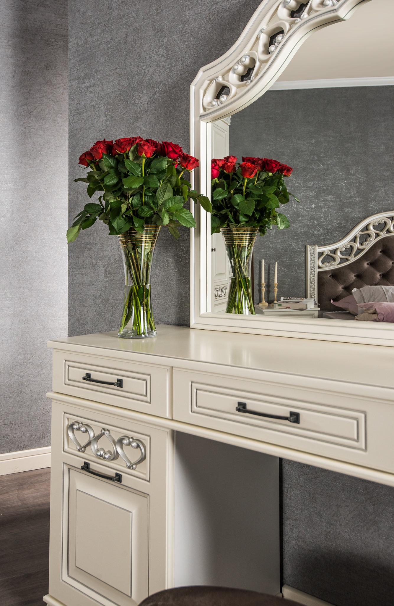 Классическая мебель для спальни "Мария" от производителя "СКФМ"