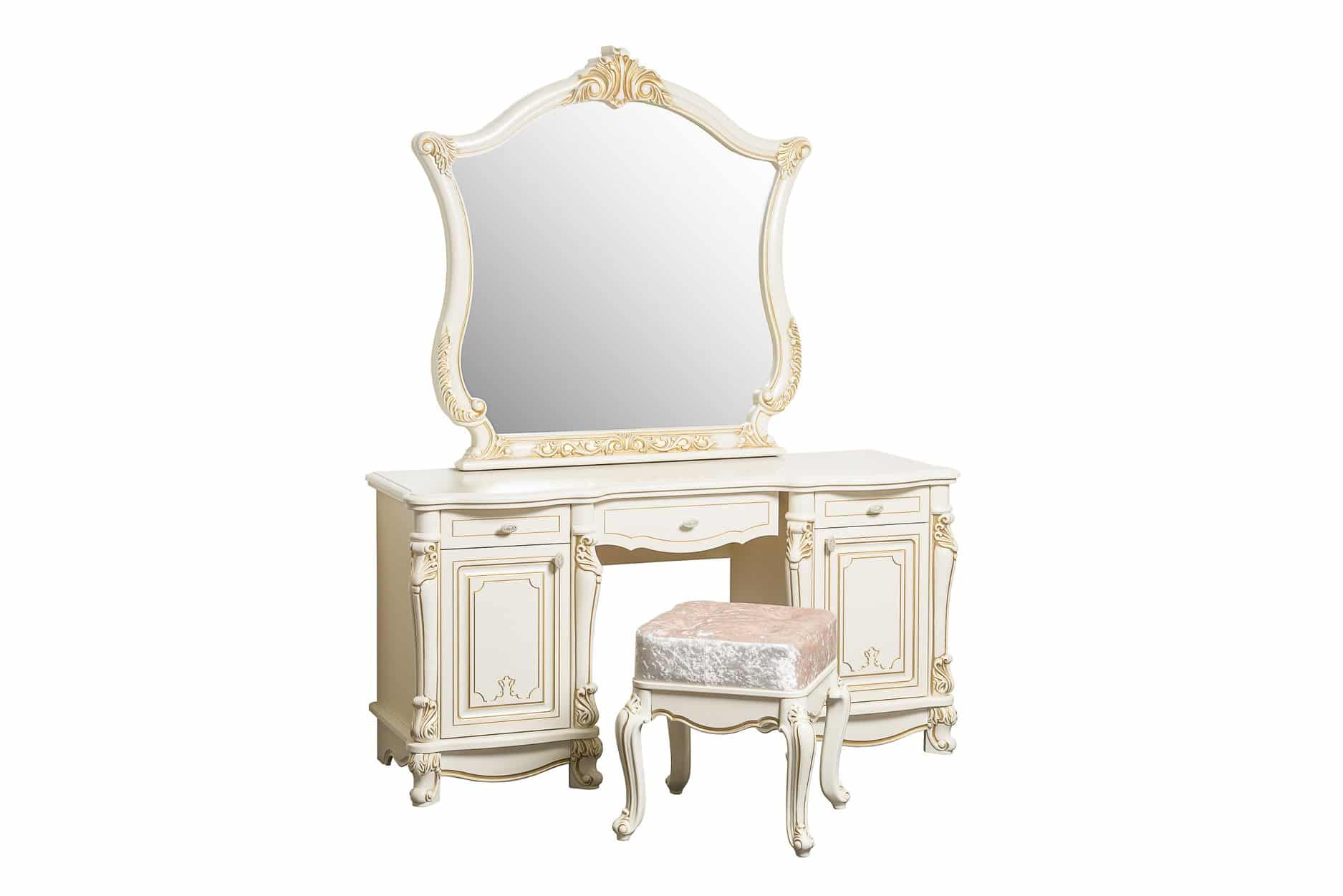 kasandrabej-spalnya-mebel-stolik